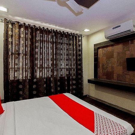 Hotel Netra Sai Sirdi Kültér fotó