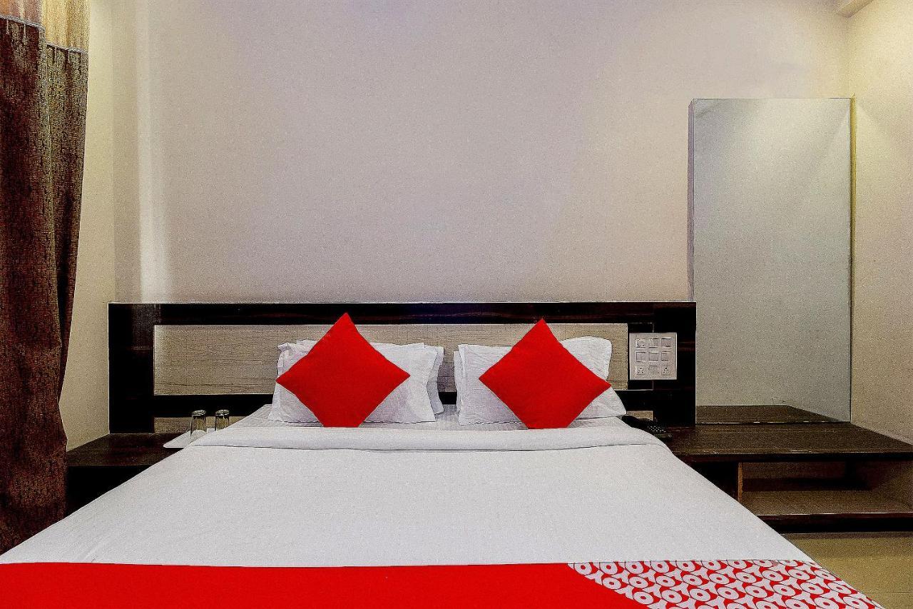 Hotel Netra Sai Sirdi Kültér fotó