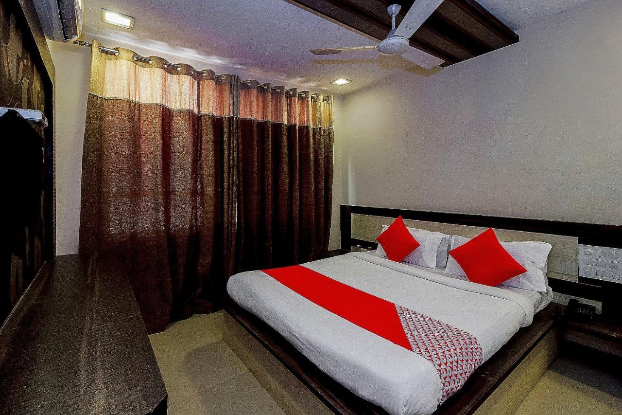 Hotel Netra Sai Sirdi Kültér fotó